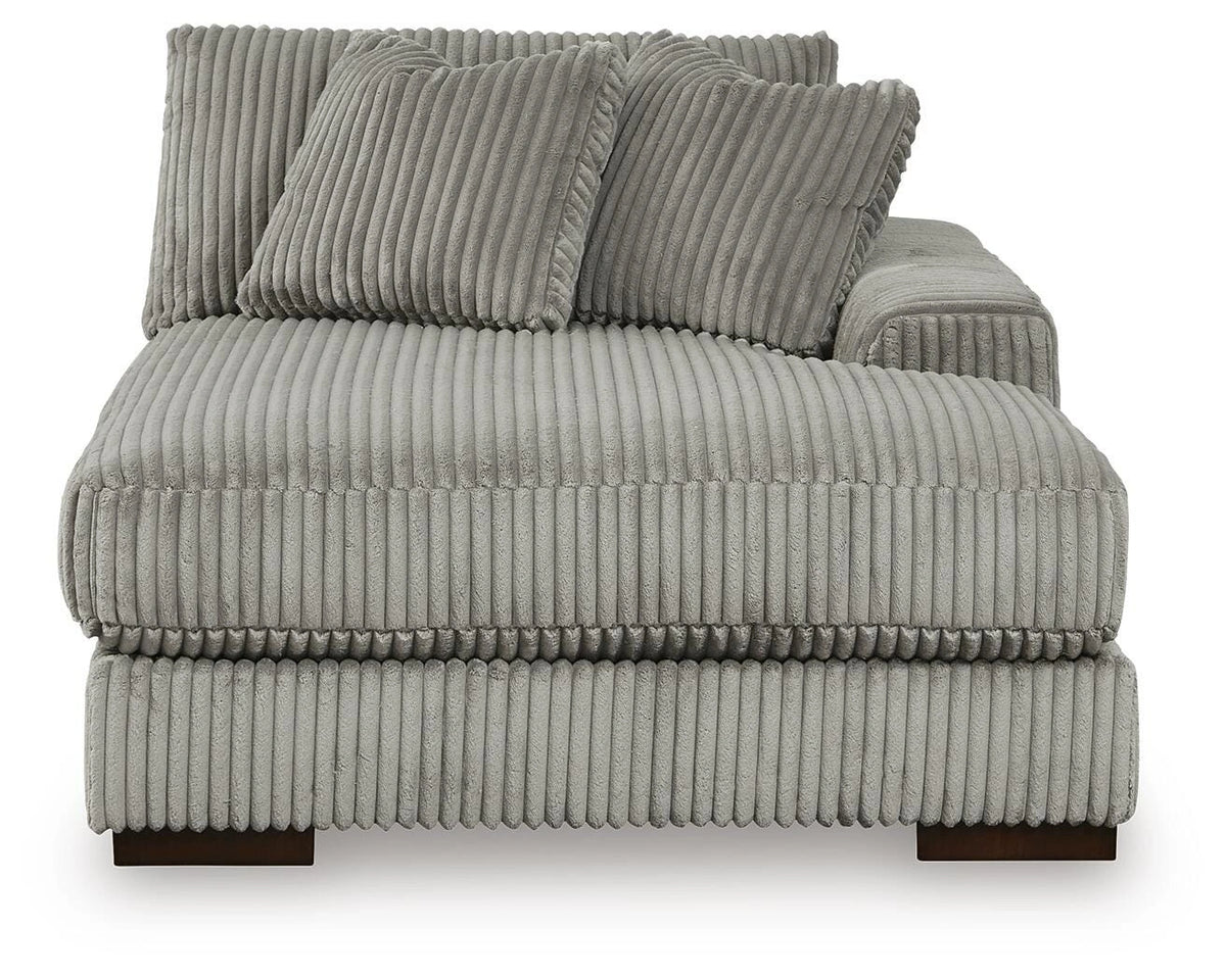 Lindyn Sectional with Chaise