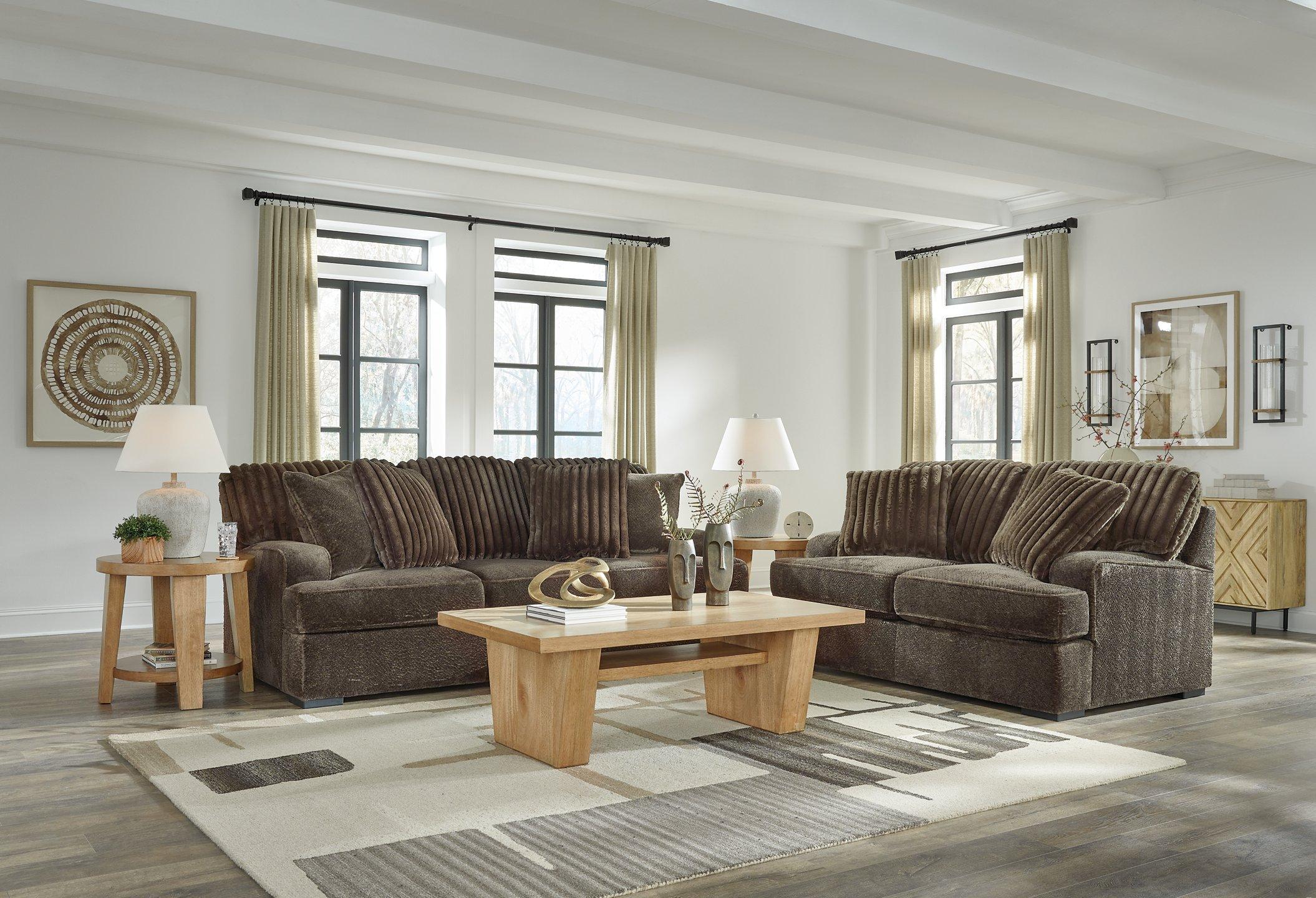 Aylesworth Living Room Set
