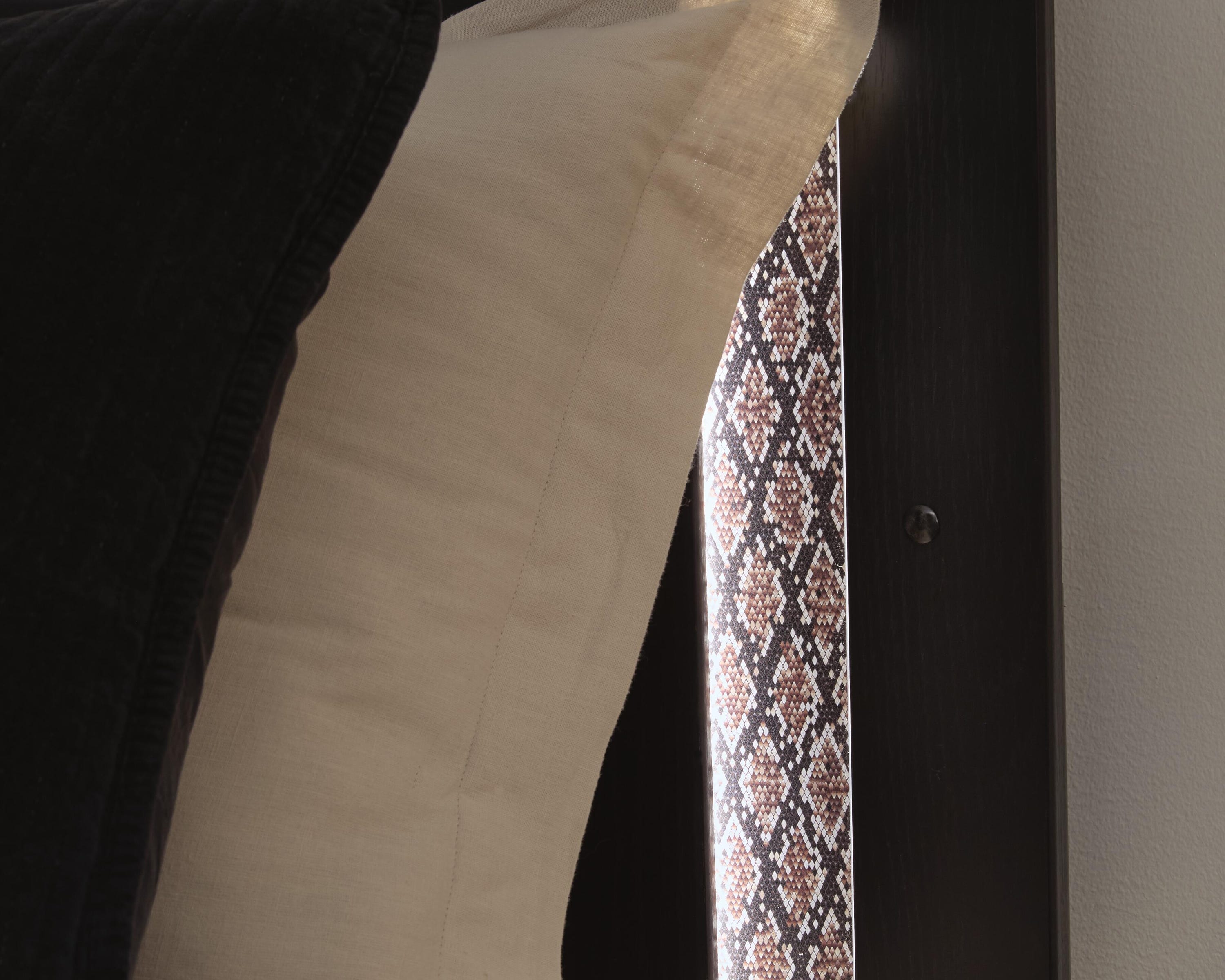 Shoralli Bed