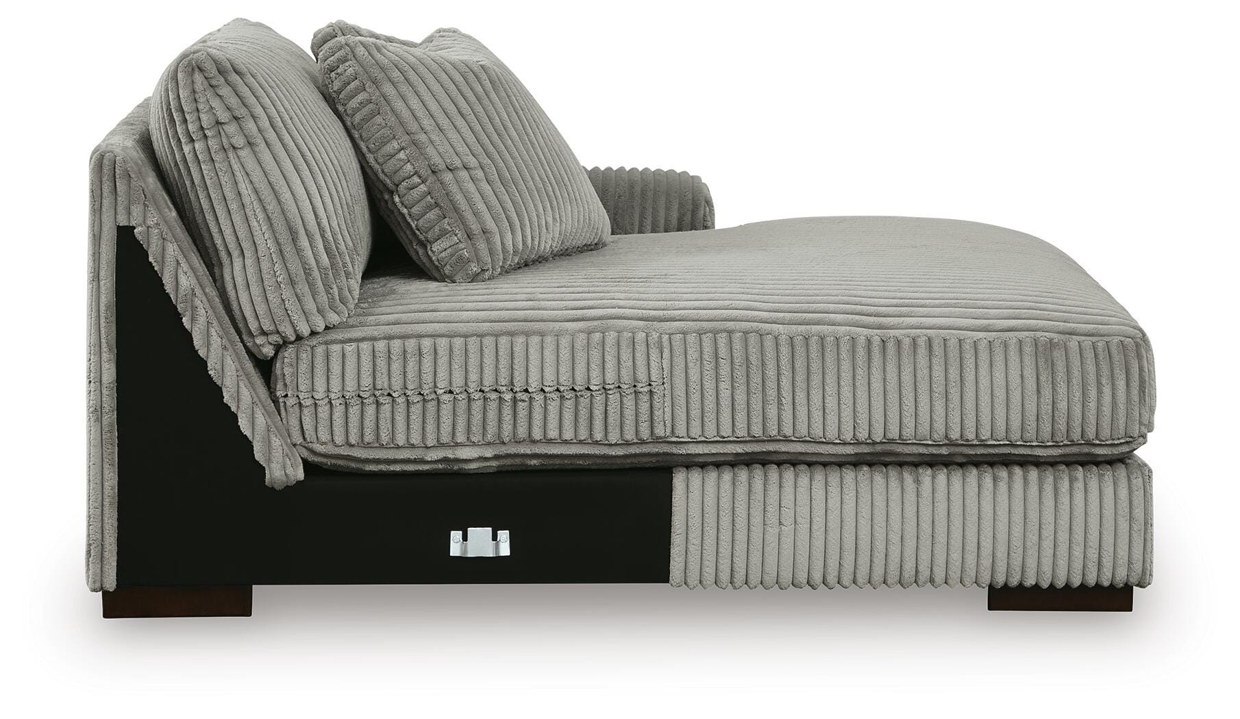 Lindyn Sectional with Chaise
