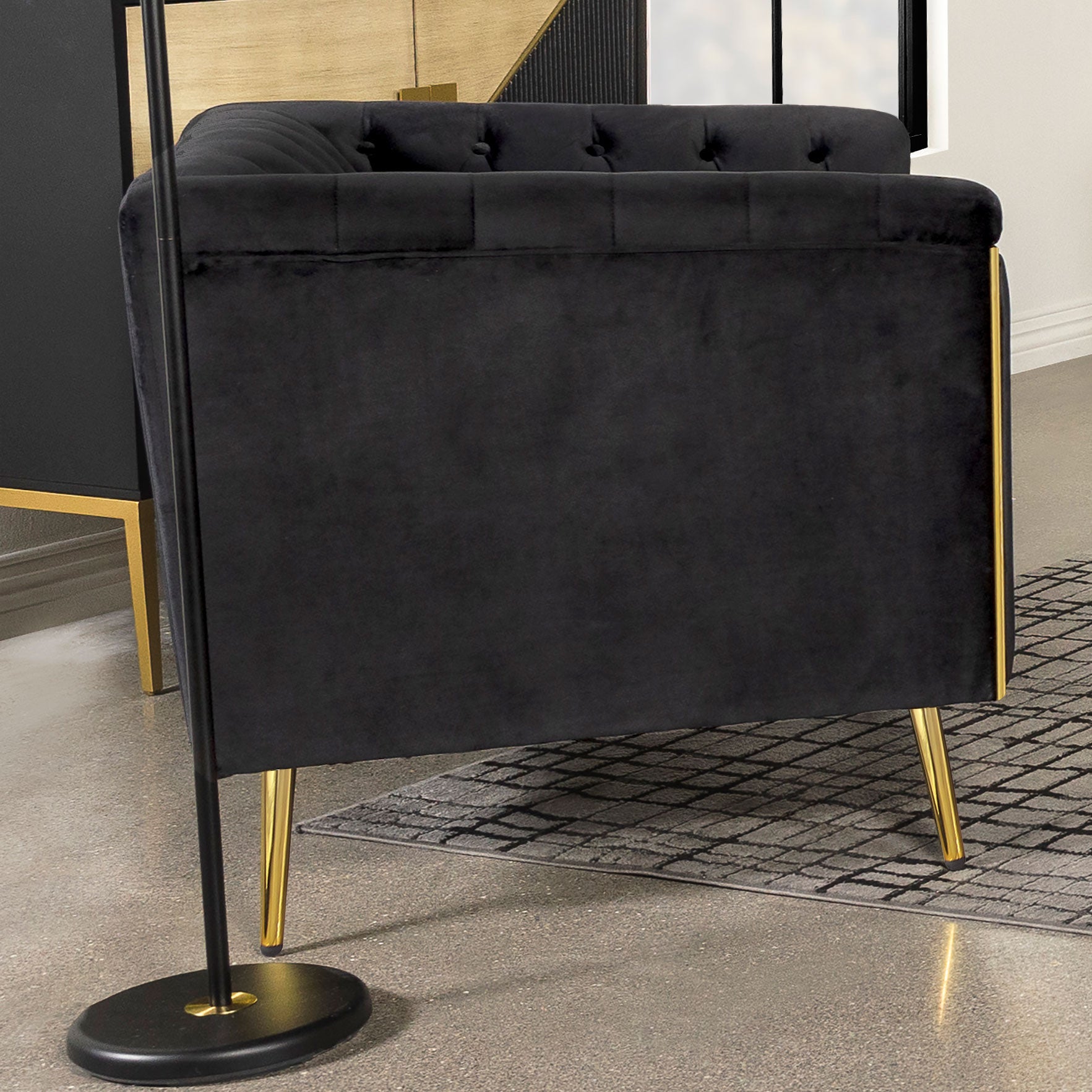 Holly Tuxedo Arm Tufted Back Chair Black image