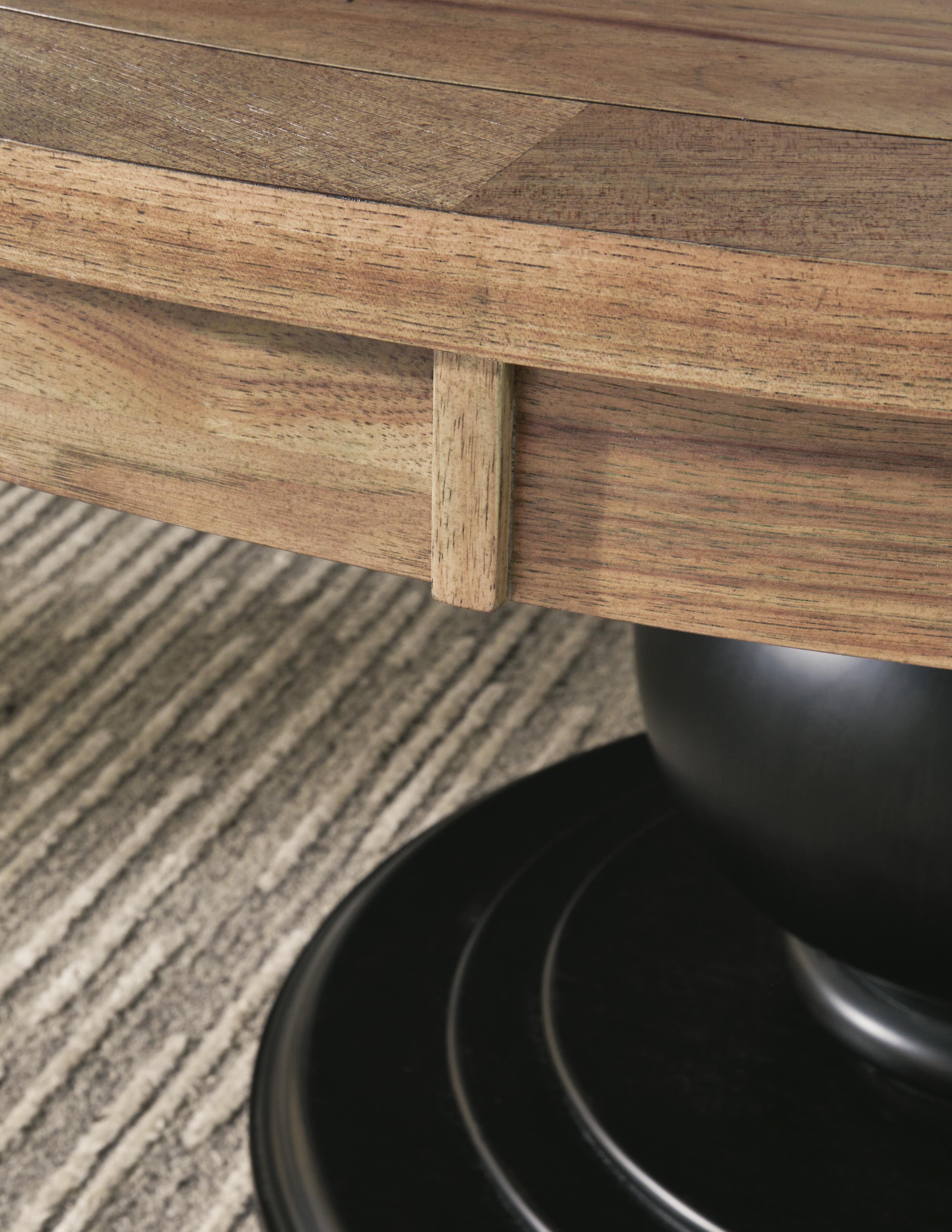 Ridgester Dining Table